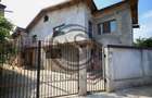 Casă cu 8 camere cu Teren 552 Mp în Strejnicu - 1