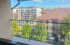 Apartament cu 3 camere decomandat în Tractorul - 7