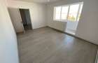 Apartament 3 camere, 80 mp, decomandat, renovat Micro 3 - 6