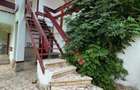 Casă cu 6 camere cu Teren 233 Mp în Central - 2