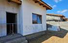Casă cu 3 camere cu Teren 315 Mp în Moșnița Veche - 1