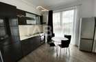 Apartament cu 3 camere decomandat în Central - 3