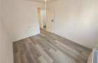 Apartament cu 4 camere decomandat în Micro IV - 19