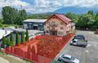 Casă individuală cu 10 camere cu Canalizare în Central - 2