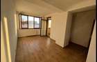 Apartament cu 3 camere în Central - 3