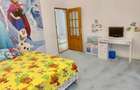 Casă cu 7 camere cu Canalizare în Apărătorii Patriei - 14