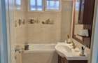 Vand apartament 3 camere str Covasna nr 6,sector 4 - 7