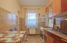 Apartament cu 4 camere decomandat în Florilor - 3