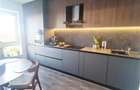 Apartament cu 3 camere decomandat în Tractorul - 2