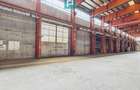 Hala industriala cu pod rulant ?i parcare betonata - 1