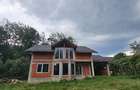 Casă cu 5 camere cu Teren 1067 Mp în Central - 7