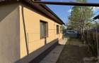 Casa cu pivnita si curte mare in mediul rural - 11