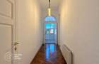 Apartament ultracentral, 3 camere, ideal atat ca locuinta, cat si pt birouri