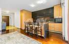 Închiriere apartament 4 camere, acces la parcare cu barieră, strada De Mijloc - 5