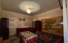 Casa de vanzare, cu 2 camere, 120 mp + teren de 1207 mp, zon - 2
