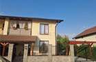 Duplex cu 4 camere cu Canalizare în Moșnița Veche - 1