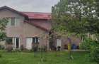 Casă cu 7 camere cu Canalizare în Central - 10
