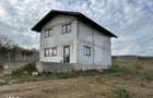 Casa de vanzare , zona Uriu, teren de 30 arii - 12