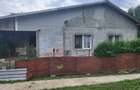 Casa curte 45.000e petrechioaia - 3
