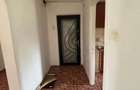 De vanzare apartament cu 4 camere, 2 bai, 2 balcoane, etaj intermediar