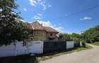 Casa renovata ?i Teren 2200 mp | Curti?oara, Bumbe?ti-Jiu | Poten?ial Investi?ie - 1