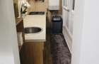 VAND APARTAMENT 2 CAMERE ; Locatie: Targu Jiu, Str. Margaritarului, Bl. 1E (aproape de Mall, liceu si magazine) ; Pret: 68.000 (Usor negociabil)