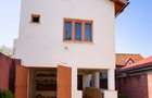 Vand casa versatila Oradea, zona Rogerius - 11