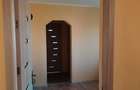 Vind apartament 2 cam.et.4 acoperis fara probleme.centrala si calorifere recent montate.mobila de bucatarie (aragaz,frigider) inclusa in pret - 3
