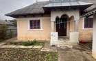 Casa batraneasca,teren 608mp, Pret 25.000euro