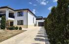 De vanzare casa tip Vila - Livezeni