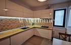 Superb Apartament cu 3 camere, piscina, 2 garaje, complet mobilat si utilat