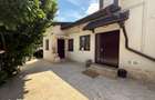Casa renovata integral | acces auto in curte | Centrala proprie
