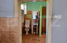 Casa cu doua corpuri,curte si gradina - 17