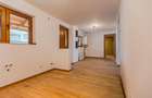 Proprietate si cu potential investitional, 2 imobile, vila 500 mp si casa renova