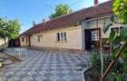 Casa zona Strand cu anexe si gradina mare cu vie si pomi fructiferi. Direct de la proprietar!