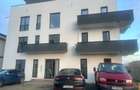 Apartament cu 3 camere decomandat în Ghiroda