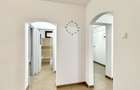 SPATIU COMERCIAL/ BIROURI - 750 euro / 52 mp Parter cu acces stradal, vis-a-vis de City Park Mall - 8