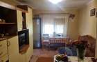 Casă cu 5 camere în Km 5 - 5