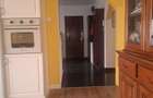 Inchiriez apartament 3 camere pe termen lung la intrare in Micro 17 - 2
