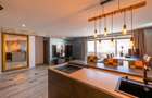 Apartament cu 3 camere decomandat în Tractorul - 1