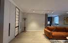 Apartament cu 3 camere semidecomandat în Central - 1