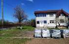 Casă cu 6 camere cu Teren 2200 Mp în Dealu - 2