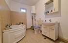 Casă individuală cu 5 camere cu Canalizare în Central - 9