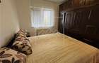 Apartament spatios cu 3 camere, Str. Scoala de Inot
