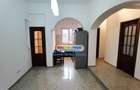Apartament cu 3 camere semidecomandat în Cotroceni - 1