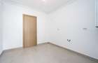 Apartament cu 3 camere decomandat în Victoriei - 11