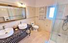 Apartament cu 2 camere semidecomandat în București - 13
