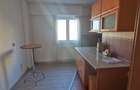 Apartament cu 3 camere decomandat în Tei - 4