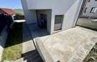 Casa finisata cu 4 camere,3 bai,teren de 500 mp - 1