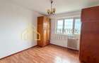 Apartament cu 3 camere decomandat în Titulescu - 10